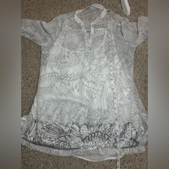 Chicos Blouse Top Women Size 2 12/14 Silver 2pc Blouse Cami Set Sequin Butterfly - Picture 8 of 9